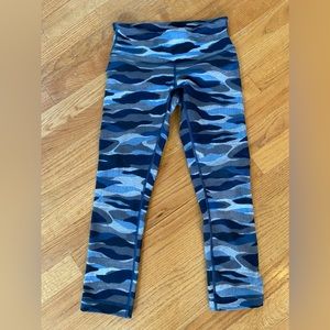 Lululemon blue camouflage 7/8 legging
